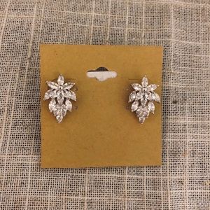 Brand new- Wedding earrings